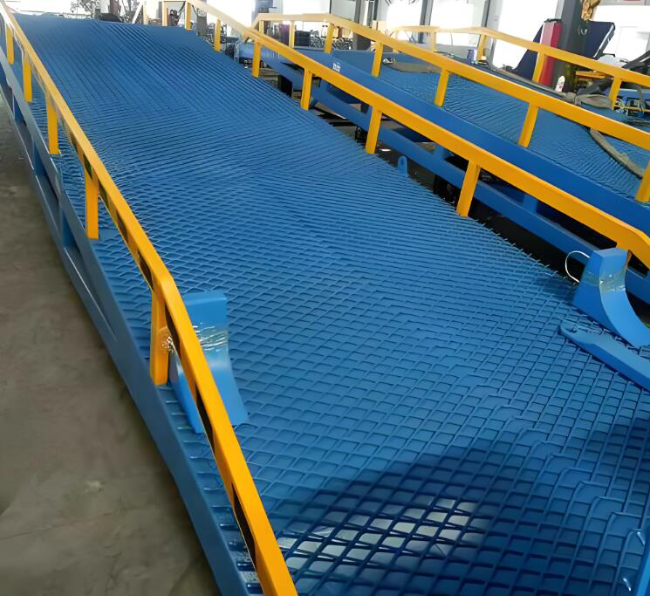 红毛镇移动式液压登车桥